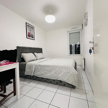 Ferienwohnung Sri-Indo Bobigny Paris Exterior foto
